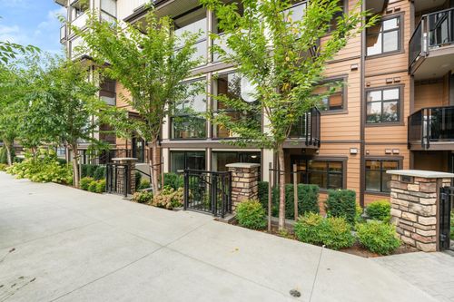 210-20376 86 Ave, Langley, BC, V2Y3P8 | Card Image
