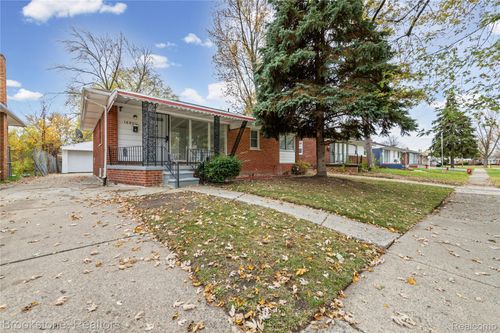 1695 Lexington Pkwy, Inkster, MI, 48141-1509 | Card Image