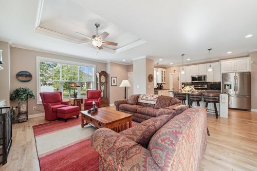 1031 Anthony Way, Victoria, MN, 55386-4555 | Card Image