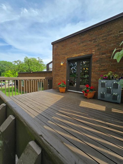 9-350 Oakwood Dr, New Brighton, MN, 55112-3378 | Card Image
