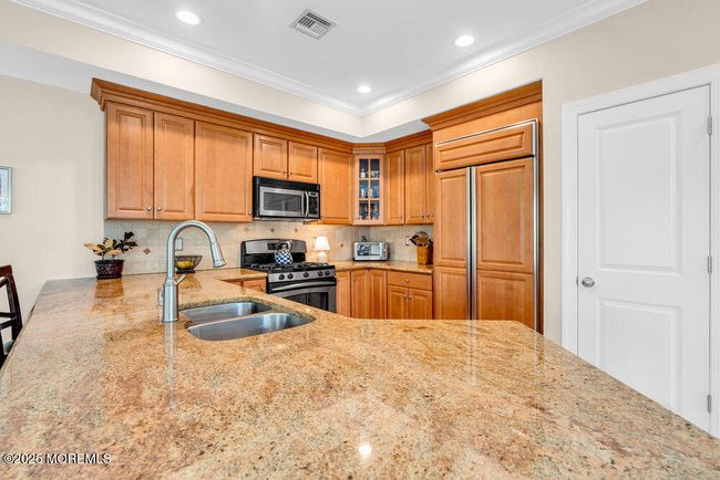 130 Locust Ave, Condo with 4 bedrooms, 4 bathrooms and null parking in Red Bank NJ | Image 14