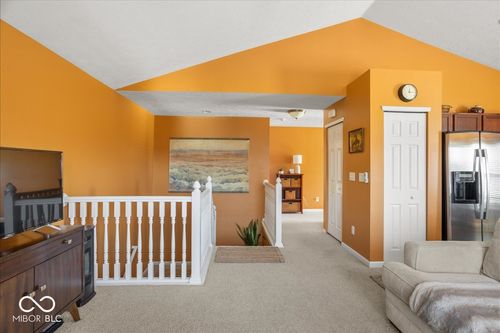 unit-600-13415 White Granite Dr, Fishers, IN, 46038-5603 | Card Image