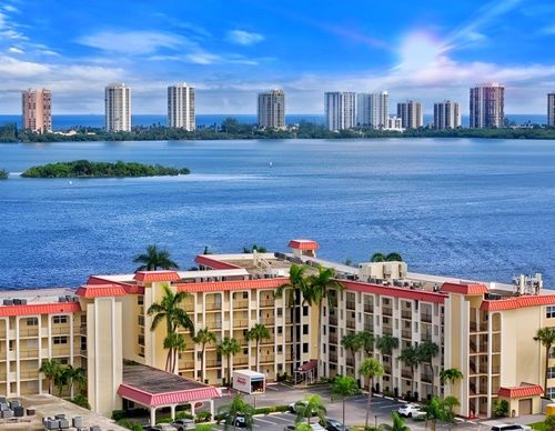 502-100 Paradise Harbour 502 Boulevard, North Palm Beach, FL, 33408 | Card Image