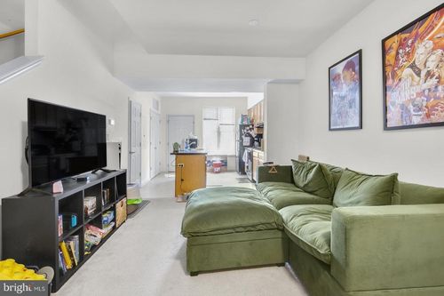743 S 13th St, PHILADELPHIA, PA, 19147-2330 | Card Image
