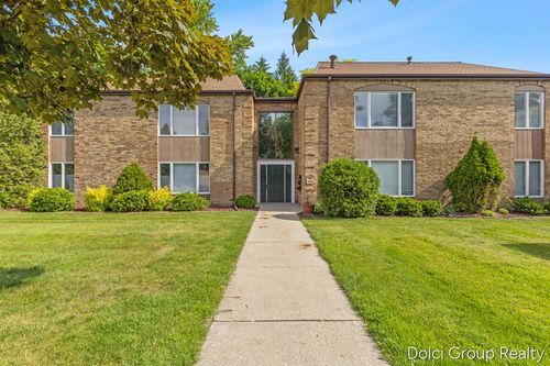 484 Barkwood Court Nw, Grand Rapids, MI, 49534 | Card Image
