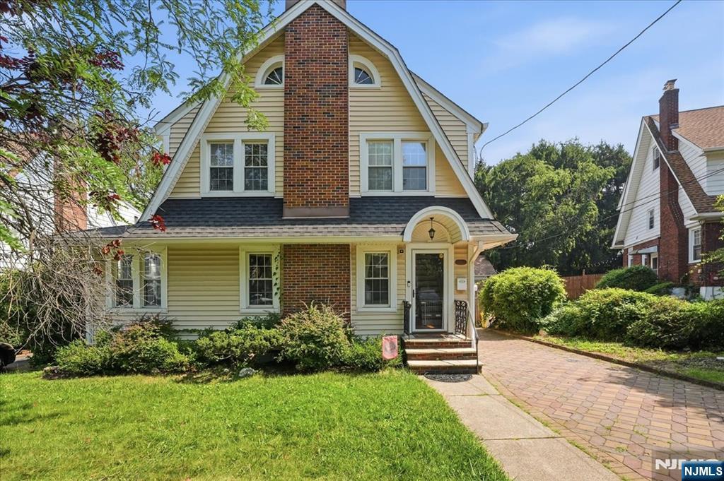Residential Lease in Teaneck