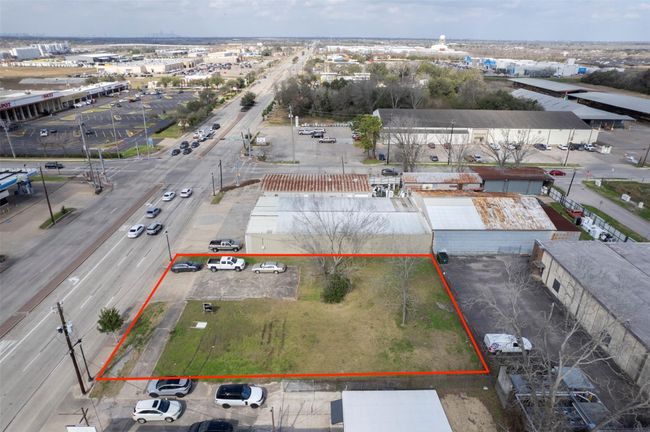 2107 N Main St, Home with 0 bedrooms, 0 bathrooms and null parking in Pearland TX | Image 6
