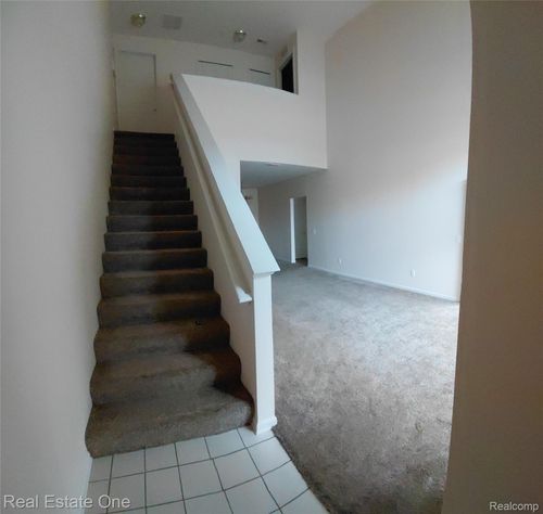 14106 Addington Dr, Commerce Twp, MI, 48390-4021 | Card Image