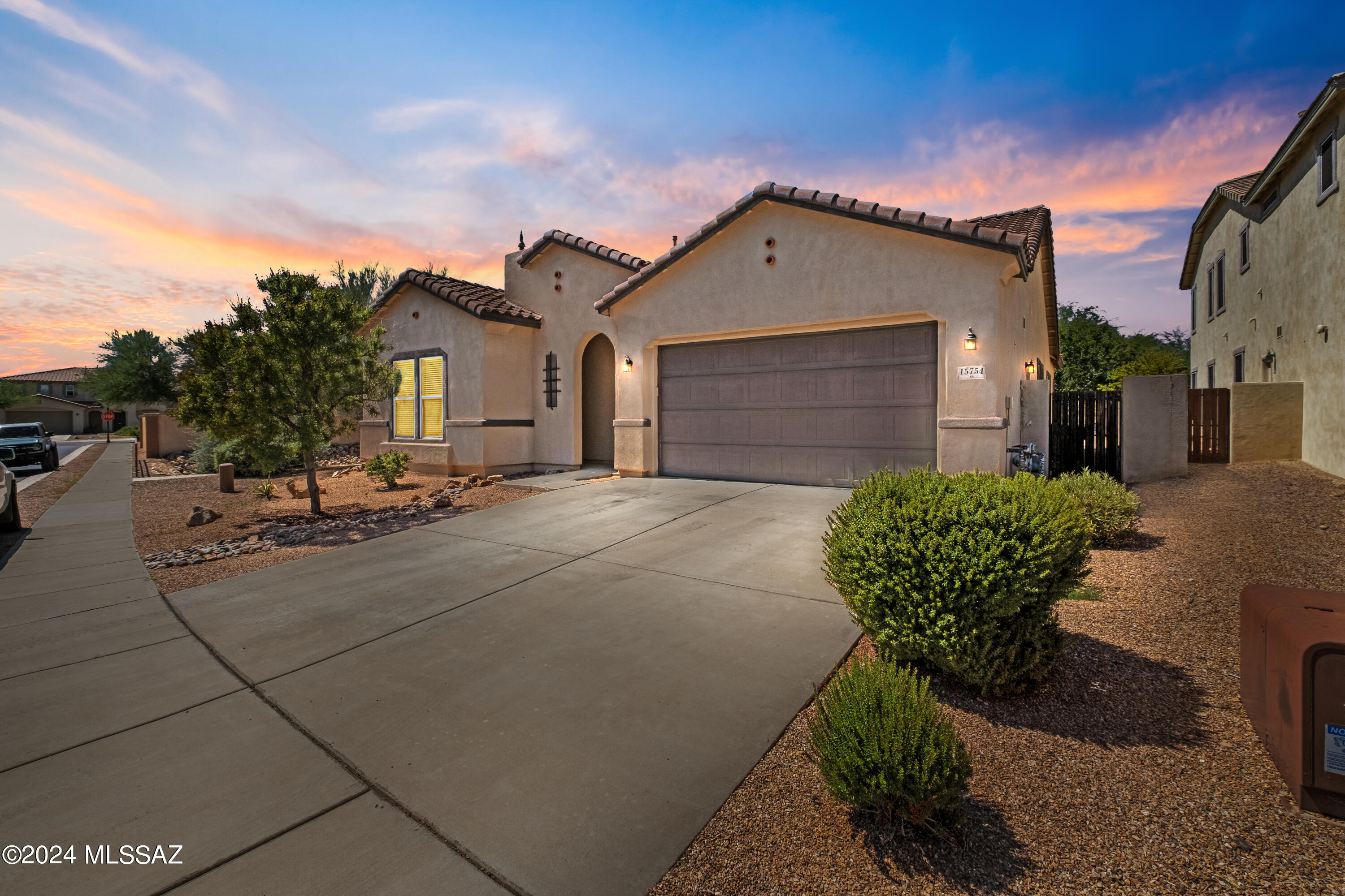 Camino Del Dragon , Sahuarita, AZ 85629