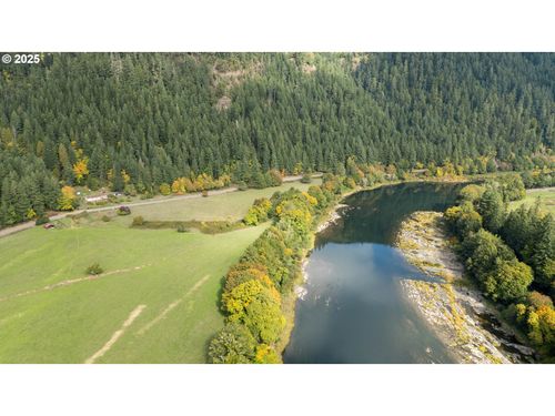 2277 Cougar Creek Rd, Oakland, OR, 97462-9807 | Card Image