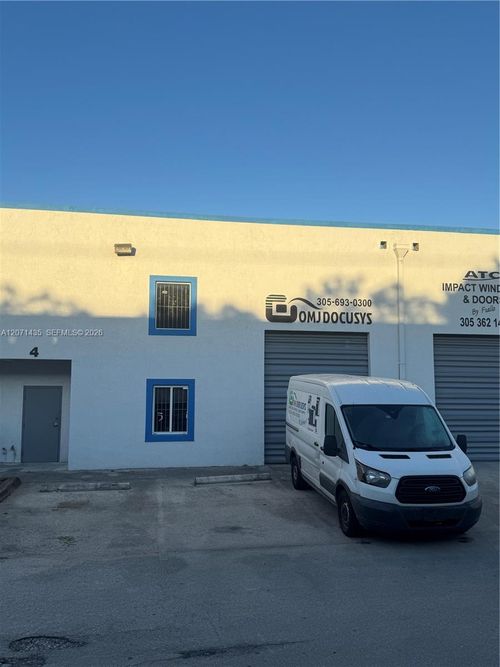 e-4-2219 W 80th St, Hialeah, FL, 33016-5760 | Card Image