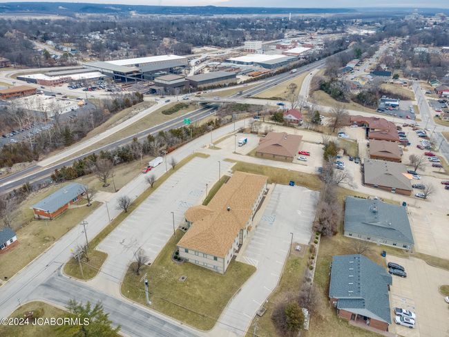 2023 Saint Marys Blvd, Home with 0 bedrooms, 4 bathrooms and 90 parking in JEFFERSON CITY MO | Image 4