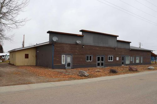 {{alt}} | Card Image