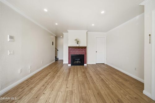unit-6-9047 Langdon, North Hills, CA, 91343 | Card Image