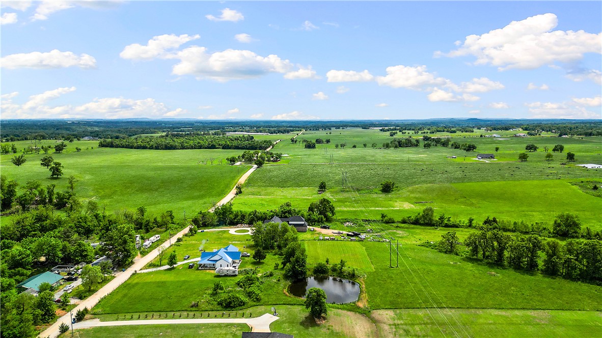 Land in Gentry 4