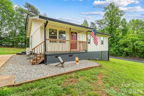 825 S Creek Road, Nebo, NC, 28761 | Card Image