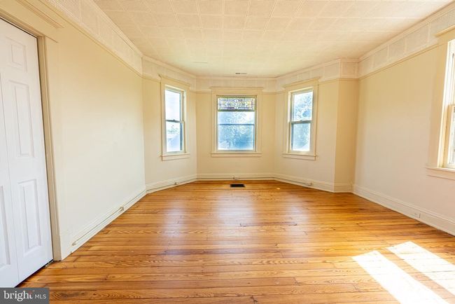 89 N Main St, House other with 4 bedrooms, 2 bathrooms and null parking in Kilmarnock VA | Image 24