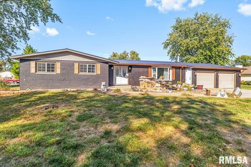 1224 Commanche Rd, Auburn, IL, 62615-9337 | Card Image