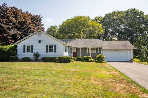 33 Berkshire Dr, Farmington, CT, 06032-2505 | Card Image