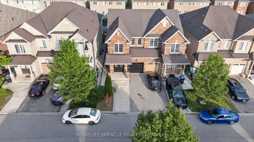 39 Matthew Harrison St, Brampton, ON, L6P3H3 | Card Image