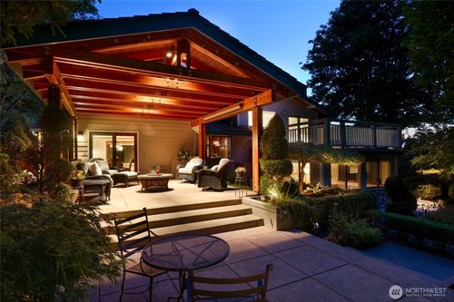 10126 Ne 116th Pl, Kirkland, WA, 98034-6610 | Card Image