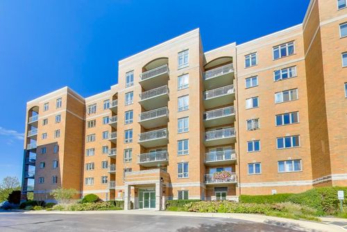 apt-506-6815 N Milwaukee Ave, Niles, IL, 60714-4572 | Card Image