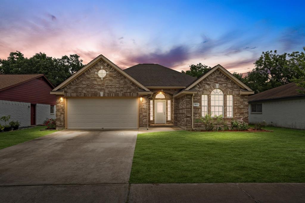Parsley St, Baytown, TX 77521