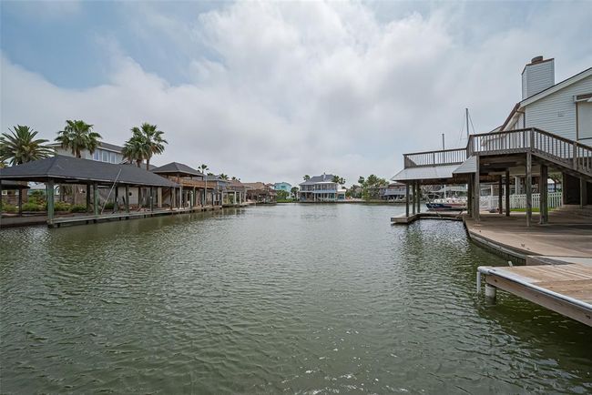 210 Sampan Dr, House other with 2 bedrooms, 2 bathrooms and 2 parking in Tiki Island TX | Image 41