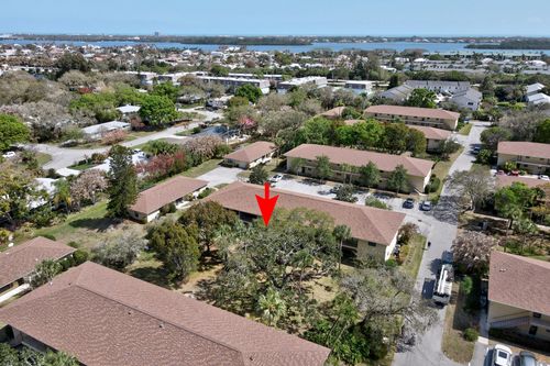 apt-d3-400 18th St, Vero Beach, FL, 32960-5646 | Card Image