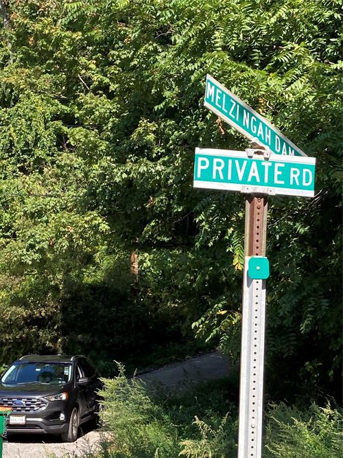 18 William St, Fishkill, NY, 12524-2722 | Card Image