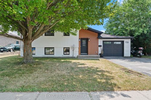 926 Cresthill St, Kingston, ON, K7P1H7 | Card Image