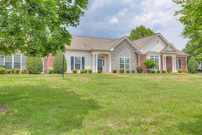 7002 Sunrise Cir, Condo with 4 bedrooms, 2 bathrooms and 2 parking in Franklin TN | Image 36