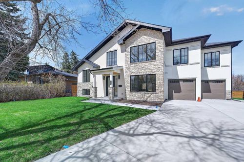 88 Woodlark Drive Sw, Calgary, AB, T3C4H5 | Card Image