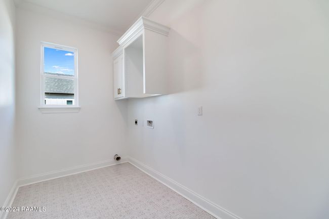Laundry Room | Image 13