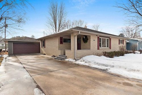 3137 Parkdale Drive, Marinette, WI, 54143 | Card Image