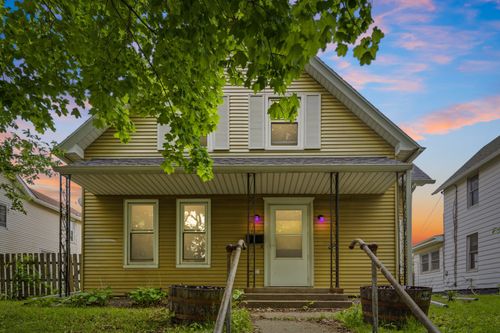 1847 10th St, Moline, IL, 61265-3824 | Card Image