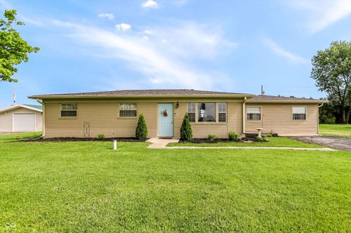 1494 W 250 S, Shelbyville, IN, 46176-8918 | Card Image