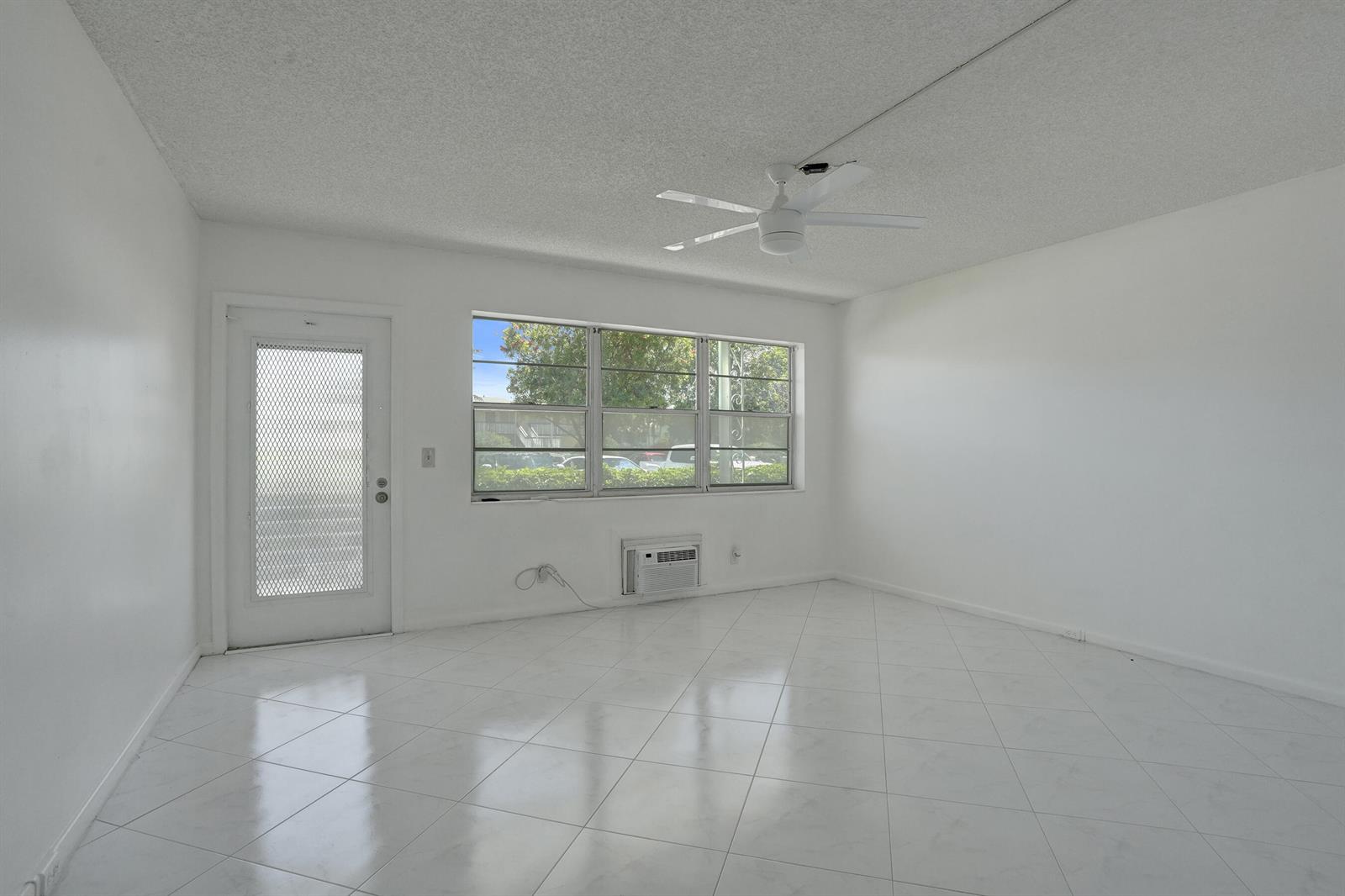 Residential in Deerfield Beach 3