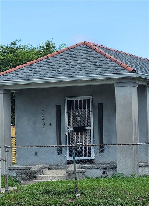 5231 N Claiborne Ave, New Orleans, LA, 70117-3603 | Card Image