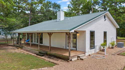 120 Lake Point Way, Bastrop, TX, 78602-5722 | Card Image