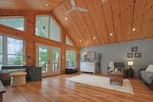 1055 Dark Lake Rd, House other with 3 bedrooms, 2 bathrooms and 6 parking in Haliburton ON | Image 6