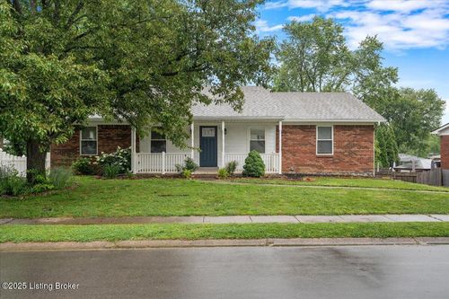 812 Castlewood Dr, New Albany, IN, 47150-2108 | Card Image