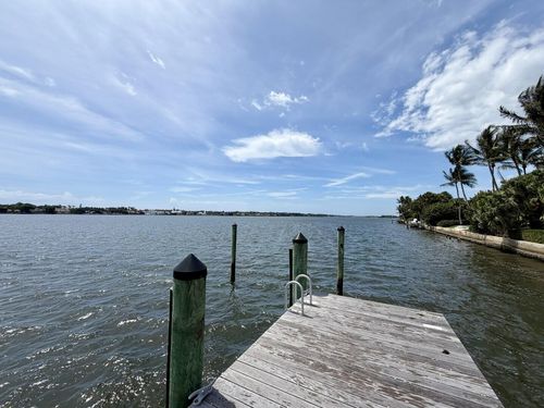690 Island Dr, Palm Beach, FL, 33480-4745 | Card Image