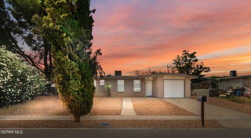 305 Corvena Way, El Paso, TX, 79922-1813 | Card Image
