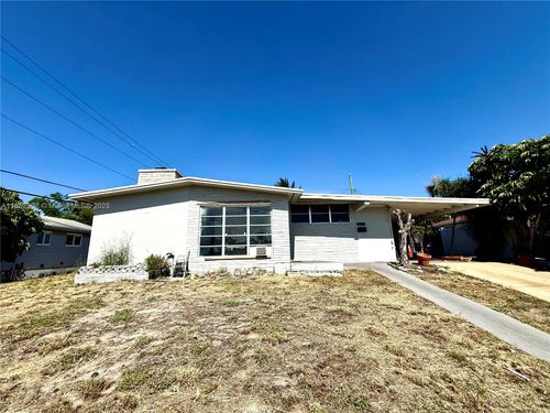 1426 Hillcrest Dr, Lake Worth, FL, 33461-6034 | Card Image