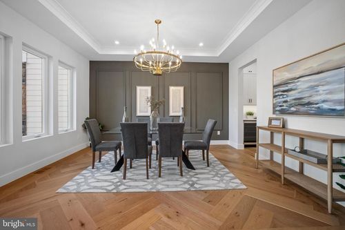 8023 Lewinsville Rd, MCLEAN, VA, 22102-2435 | Card Image