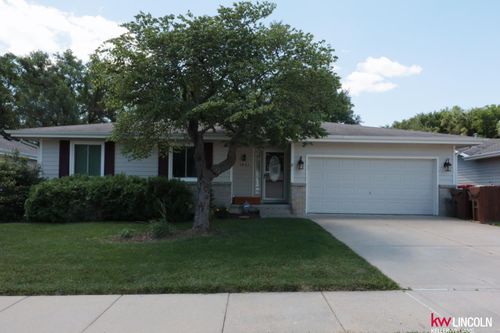 1841 Preamble Ln, Lincoln, NE, 68521-4710 | Card Image