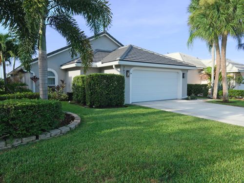 2622 Country Golf Dr, Wellington, FL, 33414-8331 | Card Image