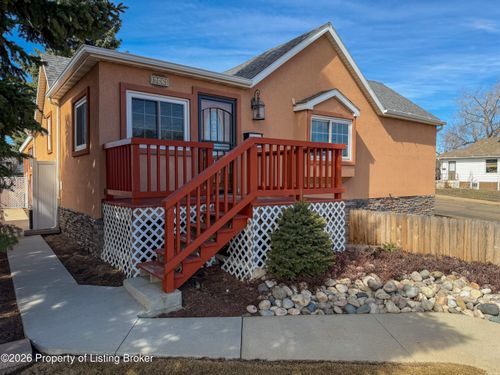 645 3rd Ave W, Dickinson, ND, 58601-3806 | Card Image
