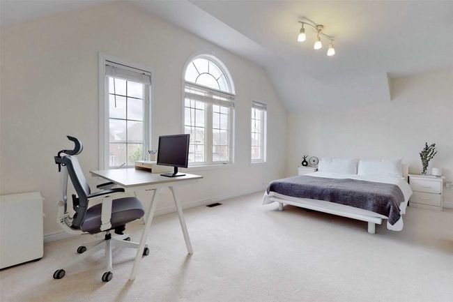 10 Gosling St, House other with 4 bedrooms, 5 bathrooms and 7 parking in Brampton ON | Image 34